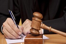 हाई कोर्ट ने पत्नी की इस हरकत को माना क्रूरता, की अहम टिप्पणी, पढ़ें- पूरा मामला