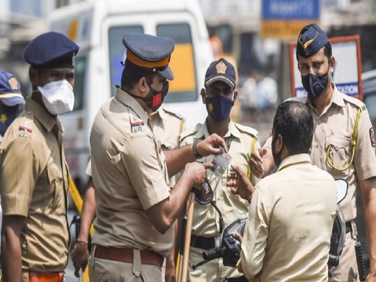 मुंबई पुलिस ने आरोपियों को पकड़ने के लिए जाल फैलाया, जिसमें वे फंस गए. (सांकेतिक तस्वीर)