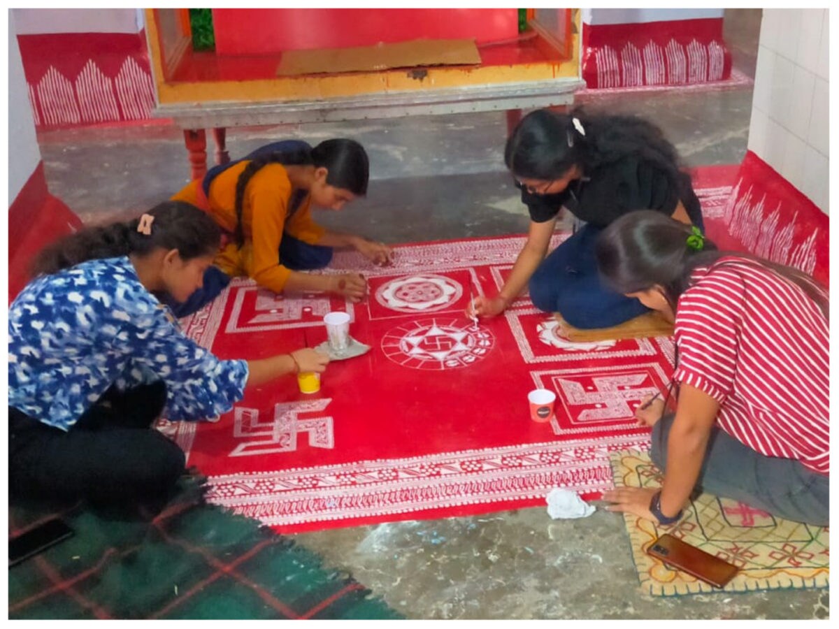 Almora नंदा देवी मेले की तैयारियां शुरू, उत्तराखंड की लोक कला ऐंपण से