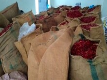 बरेली में शटर काटकर गोदाम से 25 लाख रुपये की मिर्ची चोरी, दहशत में कारोबारी!