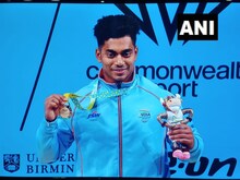अचिंत शुली ने भारत को तीसरा गोल्ड दिलाया, कॉमनवेल्थ गेम्स में इतिहास भी रचा