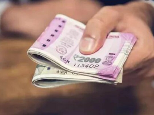 फेस्टिव सीजन में कई राज्यों ने कर्मचारियों के डीए में इजाफा कर दिया है.