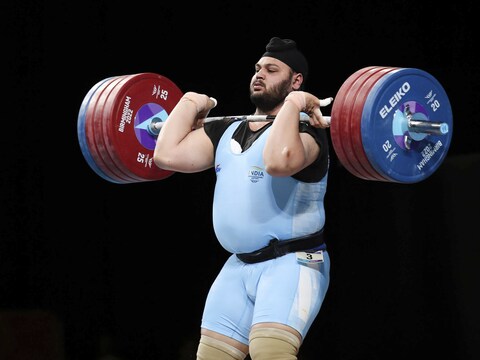 गुरदीप सिंह ने CWG में 109+ किग्रा वर्ग का ब्रॉन्ज मेडल जीता. (AP)