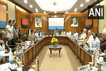 कश्मीर को लेकर गृहमंत्री अमित शाह की हाई लेवल मीटिंग, कई अधिकारी मौजूद