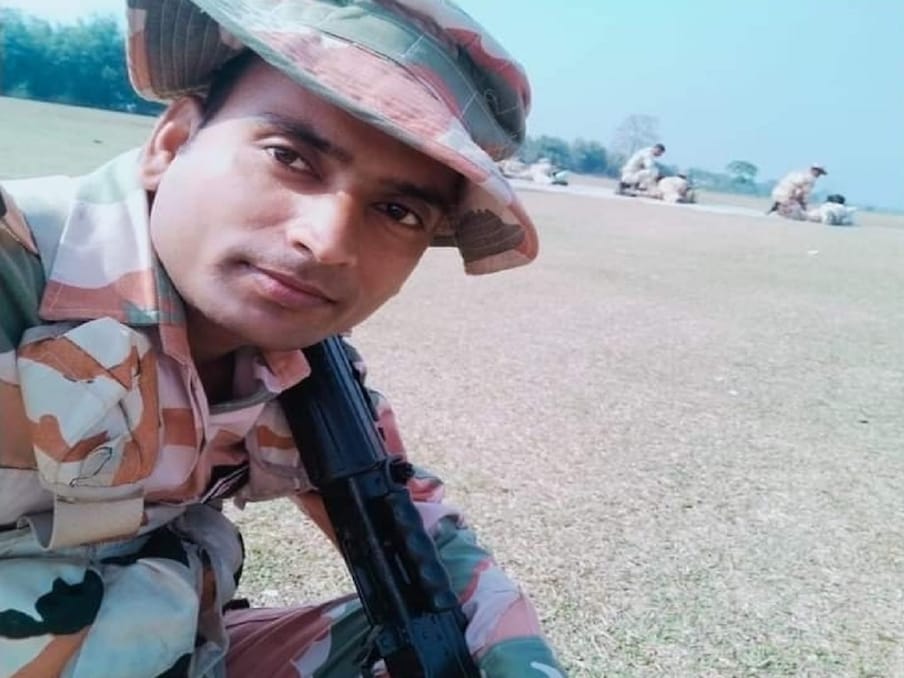  आईटीबीपी के एक इंस्पेक्टर ने बताया कि जम्‍मू-कश्मीर के पहलाम में अमरानथ यात्रा की ड्यूटी से लौटे रहे आईटीबीपी के जवानों से भरी बस चांदबाड़ी और पहलाम के बीच गहरी खाई में गिर गई थी. इस हादसे में 7 की मौत हो गई थी. (फोटो: राकेश कुमार/न्‍यूज 18 हिन्‍दी)