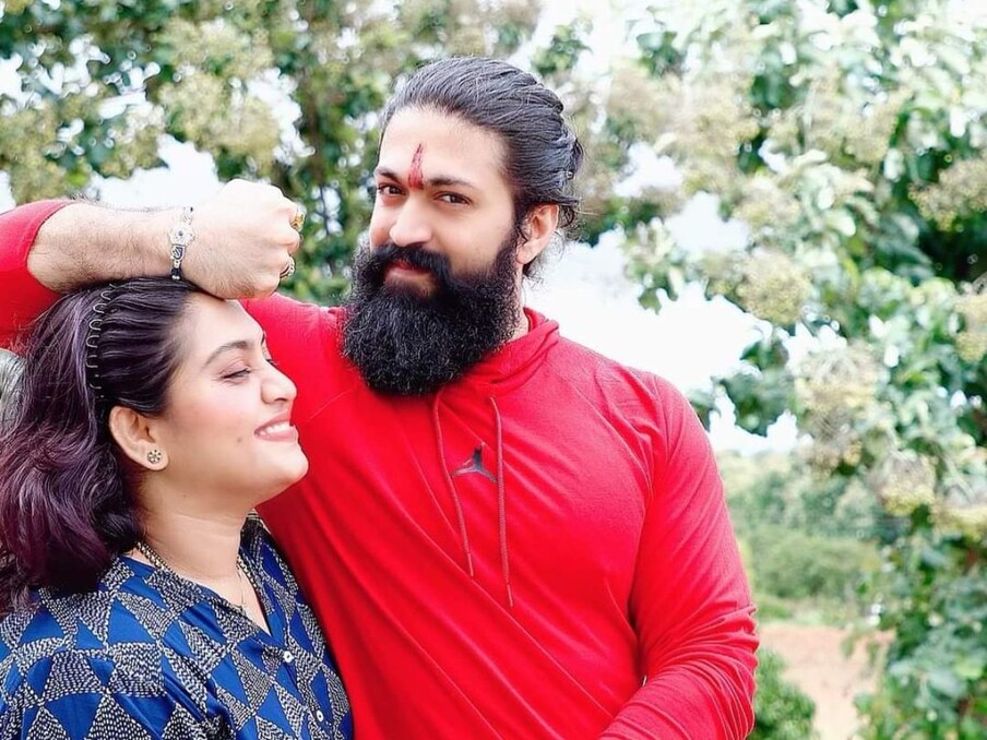  यश अपनी बहन के काफी करीब हैं और दोनों के बीच कमाल की बॉन्डिंग है. (Photo Source- Instagram)
