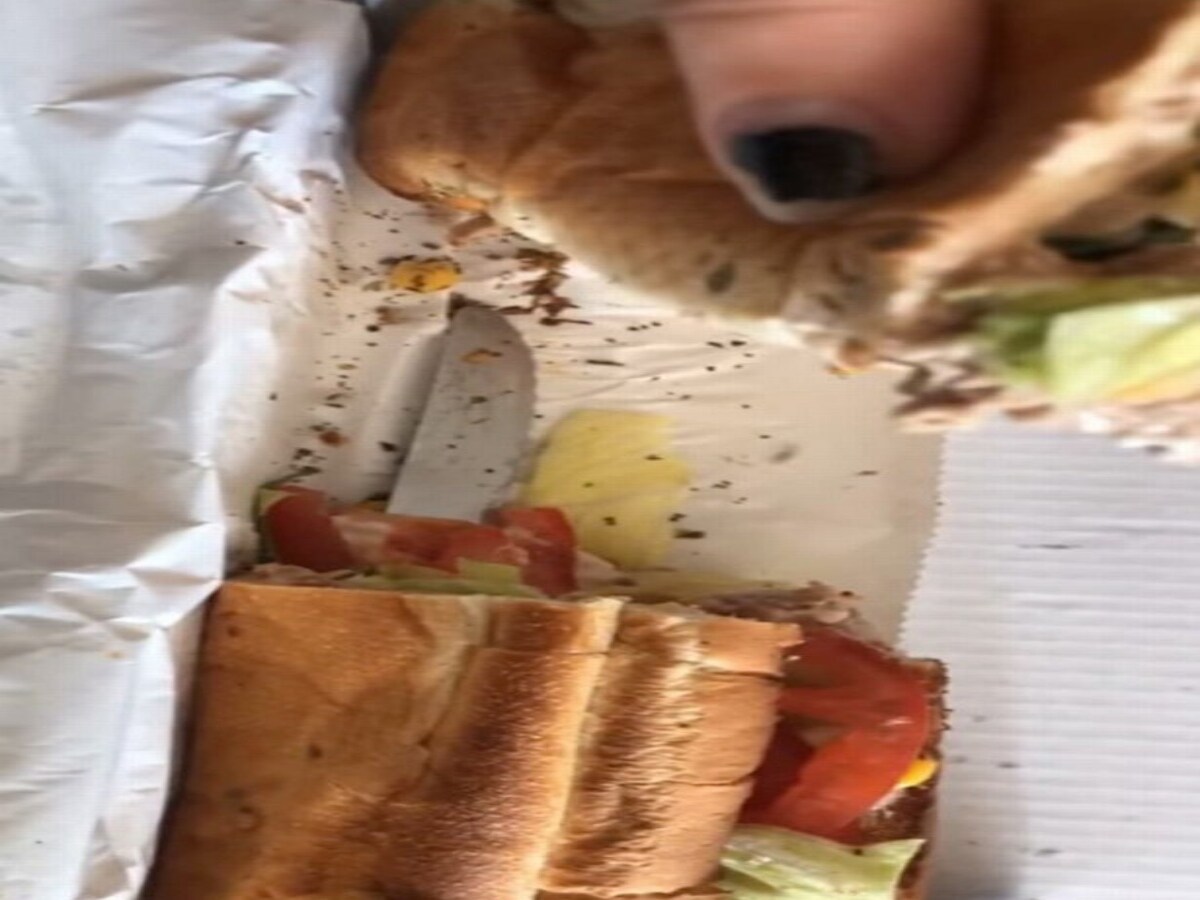 knife in sandwich