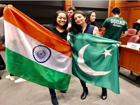भारतीय ने पाकिस्तानी से दोस्ती की पोस्ट शेयर की (linkedin.com/Sneha Biswas )