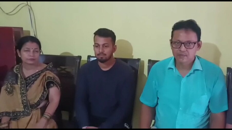  पटना के दानापुर में रहने वाले युवक नवनीत गोविंदम उर्फ नक्श ने गुरू नानक देव और अभिनेता सुशांत सिंह राजपूत से प्रेरित होकर साईकिल यात्रा पटना से शुरू की थी और पाकिस्तान का सफर तय करके घर लौटा.