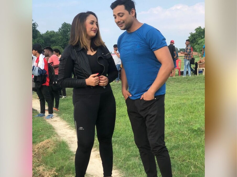 'गंगा और गीता' में रानी अभिनेता प्रेम सिंह के साथ नजर आएंगी, जो उनके साथ देखी जा सकती हैं. (Photo Source- Instagram)