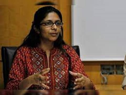 DWC की अध्यक्ष स्‍वाति मालीवाल के घर पर हमला,  ट्वीट कर दी जानकारी