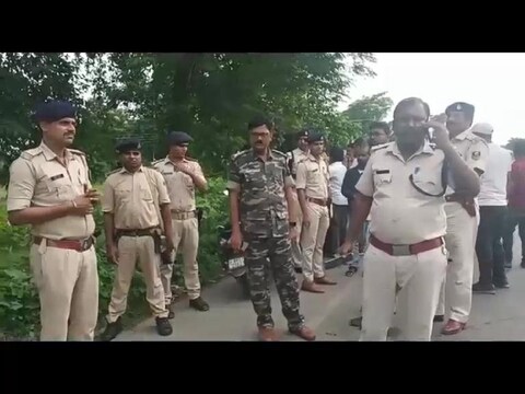 लूट की घटना के बाद मामले की जांच के लिए पहुंची बंगाल और बिहार पुलिस