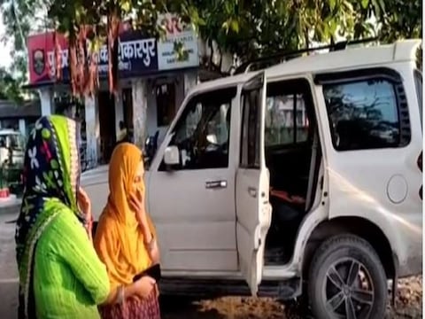 बेतिया में नेपाल की रहनेवाली दो सगी बहनों के साथ यौन शोषण का मामला सामने आया है.