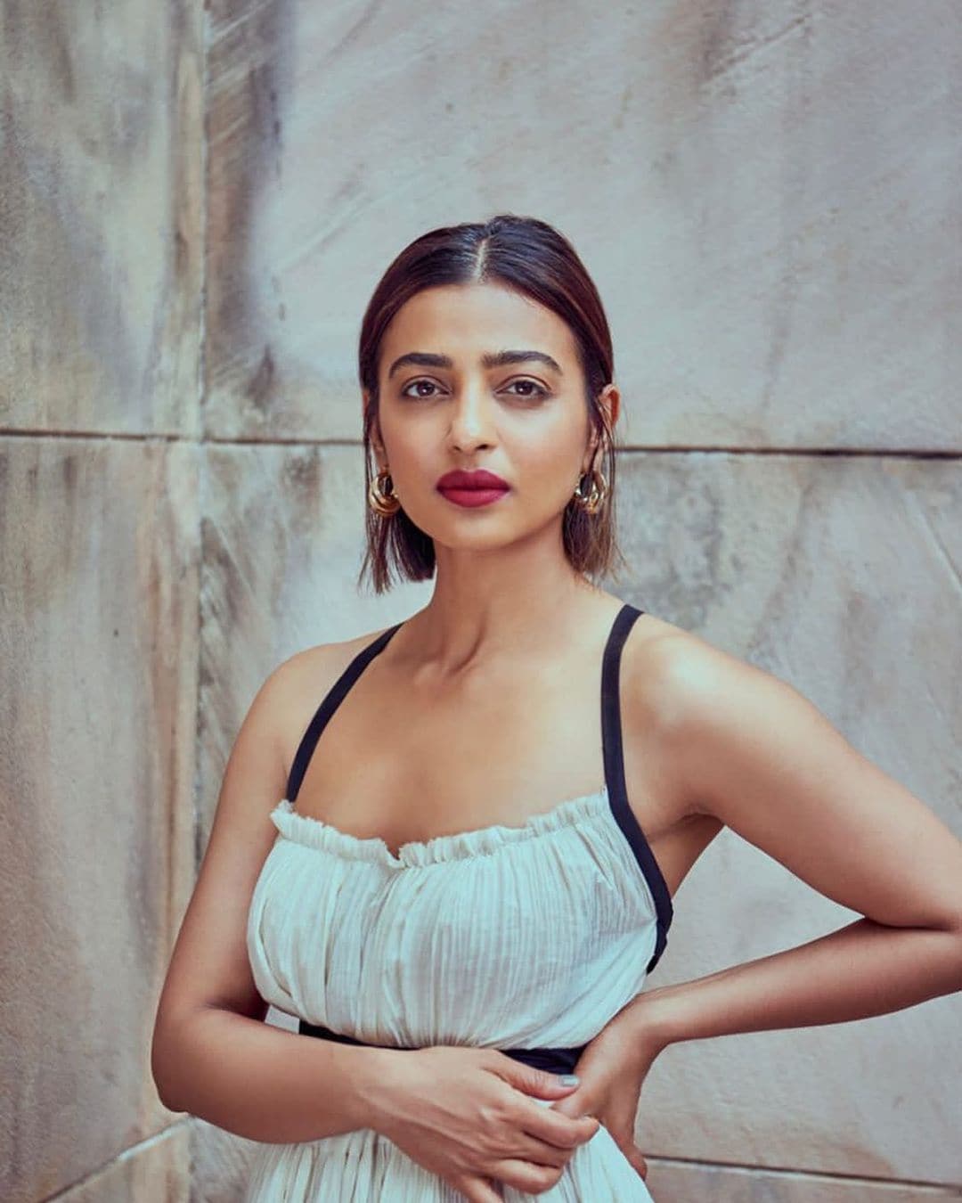 Radhika Apte B'day: राधिका आप्टे के पास नहीं है अपनी शादी की फोटो, जड़ चुकी हैं एक हीरो को थप्पड़! - photogallery birthday special radhika apte know some interesting facts about actress
