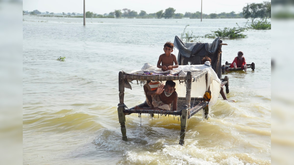 पाकिस्तान की बाढ़ ने बजाई खतरे की घंटी! भारतीय उपमहाद्वीप बना जलवायु संकट का हॉट स्पॉट