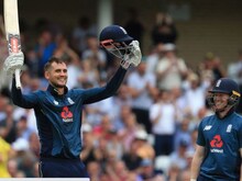 इंग्लैंड की T20 वर्ल्ड कप टीम में धाकड़ बल्लेबाज की एंट्री, ठोक चुका है शतक