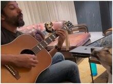 Video: फरहान अख्तर ने अपने डॉग्स संग गाया मजेदार गाना, देखिए