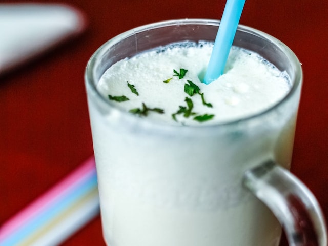 शुगर के मरीजों के लिए छाछ पीना है कितना फायदेमंद? यहां जानिए शुगर के मरीजों के लिए छाछ पीना है कितना फायदेमंद? यहां जानिए