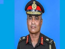 आज लद्दाख दौरे पर आर्मी चीफ मनोज पांडे, भारत-चीन के बीच प्‍वाइंट 15 से पलायन