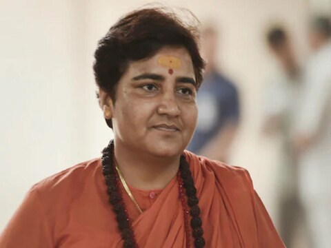 अवैध शराब के धंधे में लिप्त लोगों को रिहा कराने के लिए लड़कियों को ‘बेचा’ जा रहा है: प्रज्ञा ठाकुर