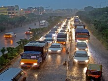 बेंगलुरु: 32 सालों में सबसे अधिक बारिश, बाढ़ से निपटने के लिए 300 करोड़ का फंड