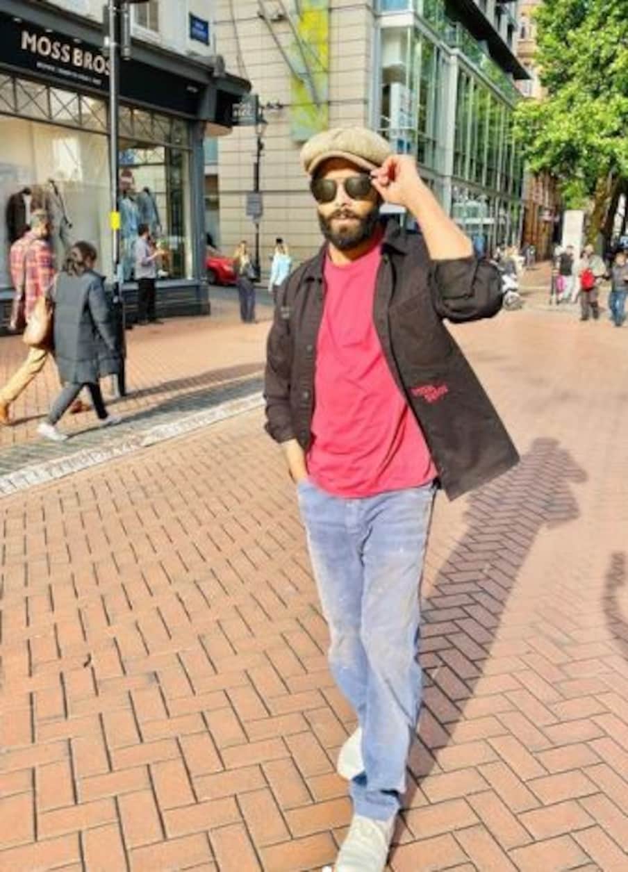  भारतीय टीम के अहम सदस्य रवींद्र जडेजा ने घुटने की सर्जरी के बाद भी एक फोटो शेयर किया था जिसमें उन्होंने लिखा था, 'सर्जरी सफल रही. बीसीसीआई, मेरे साथी, सहयोगी स्टाफ, फिजियो, डॉक्टर और प्रशंसकों को समर्थन के लिए दिल से धन्यवाद. मैं जल्द ही अपना रिहैब शुरू करूंगा और जल्द से जल्द मैदान पर वापसी करने की कोशिश करूंगा. आपकी शुभकामनाओं के लिए आप सभी का दिल से धन्यवाद.’(Instagram)