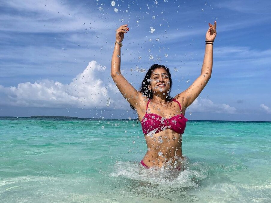  फिल्मों और एक्टिंग के अलावा श्रेया सरन अपनी पर्सनल लाइफ (Shriya Saran Personal Life) को लेकर भी काफी सुर्खियों में रही हैं. उन्होंने 12 मार्च, 2018 में टेनिस प्लेयर आंद्रेई कोश्चेव से की थी. उन्होंने राजस्थान में गुपचुप शादी की थी. इसके बाद उन्होंने बेटी राधा को लॉकडाउन में जन्म दिया था. एक्ट्रेस ने इस न्यूज को भी एक साल तक सीक्रेट रखा था.