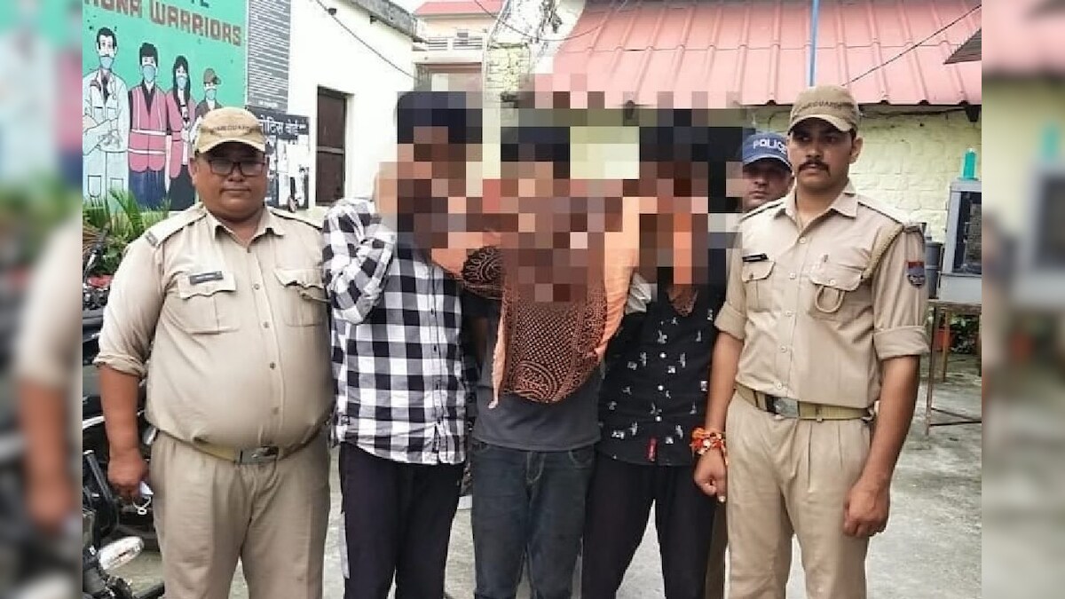 Uttarakhand: मनचले युवकों ने कांस्टेबल को दौड़ाकर पीटा कुत्ते से कटवाया