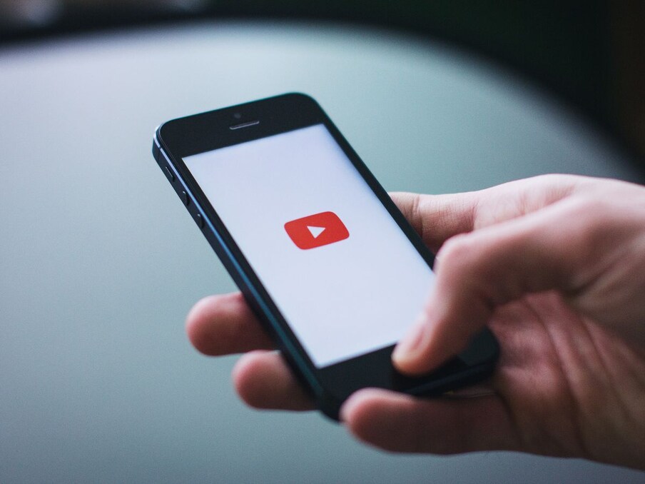  Premium के फायदे: यूज़र्स को YouTube प्रीमियम के सभी फायदे दिए जाएंगे. इसमें यूज़र्स वीडियो डाउनलोड कर सकते हैं, एक ऐड-फ्री एक्सपीरिएंस पा सकते हैं, वीडियो, स्क्रीन लॉक होने पर भी चलेंगे, और YouTube म्यूज़िक भी बिना किसी विज्ञापन के चलाया जा सकता है.