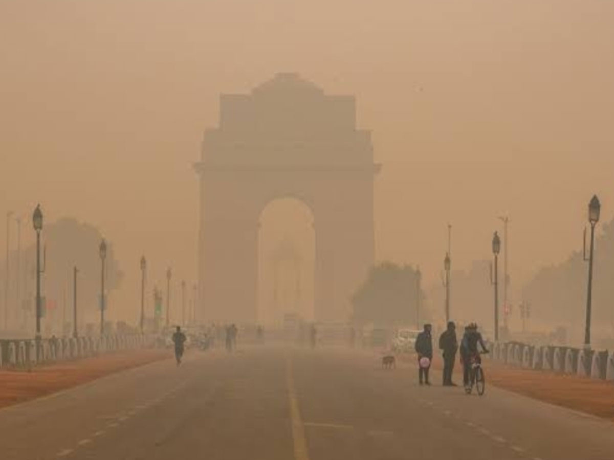 दिवाली के समय पड़ोसी राज्यों में पराली जलाना दिल्ली के लिए साबित हो सकती खतरनाक.   (फोटो-न्यूज़18)