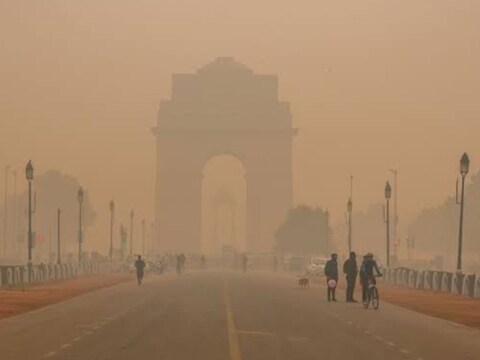 Delhi Air Pollution: मौसम बदलने के साथ बढ़ने लगा है वायु प्रदूषण.
