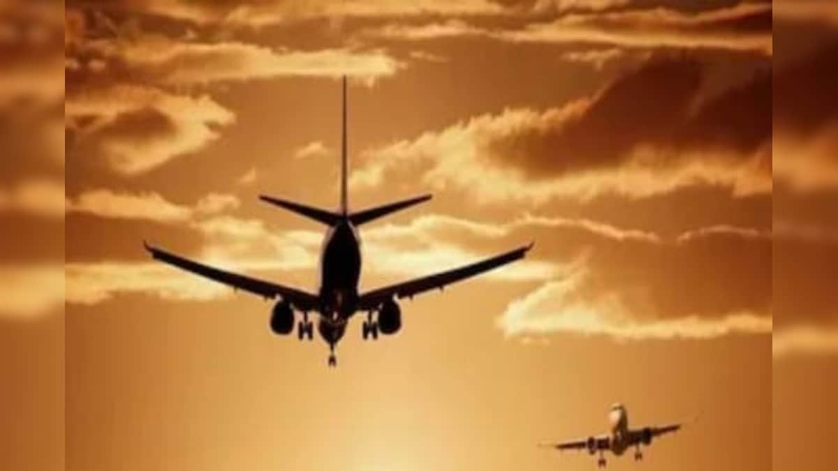 DGCA की रिपोर्ट में दावा- सितंबर में घरेलू हवाई यात्रियों की संख्या में हुआ 65 प्रतिशत इजाफा