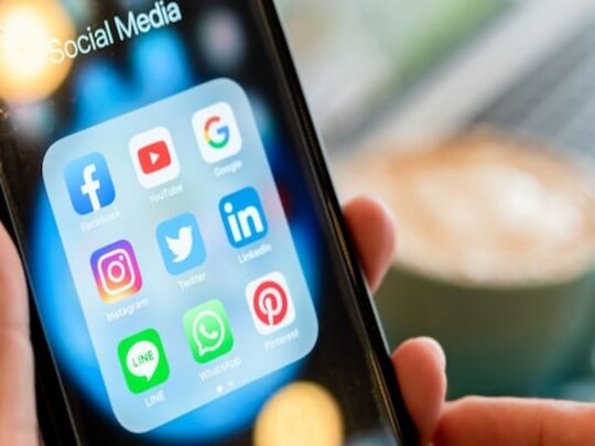 Social Media Influencers के लिए दिशानिर्देश जारी करेगी केंद्र सरकार