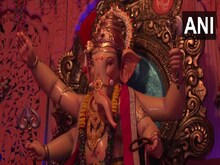 सूरत में राम मंदिर की थीम पर विराजे गणपति बप्पा, 60 लाख रुपये में बना पंडाल