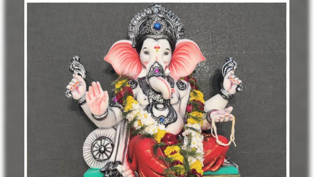 Ganesh Chaturthi 2022: मेरठ में करिए लालबागचा राजा के दर्शन देखें गणपति की खूबसूरत तस्‍वीरें