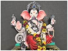 झांसी में घर-घर पधारे गणपति बप्पा, यहां देखें प्रमुख पंडालों की तस्वीरें