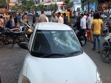 गोहानाः दो दर्जन बदमाशों ने शराब के अहाते पर किया लाठी- डंडों और तलवार से हमला