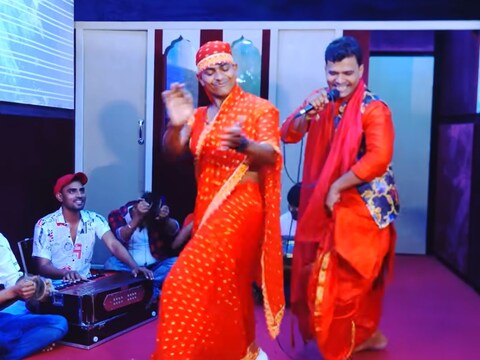 प्रमोद प्रेमी के गाने ने मचाया धमाल