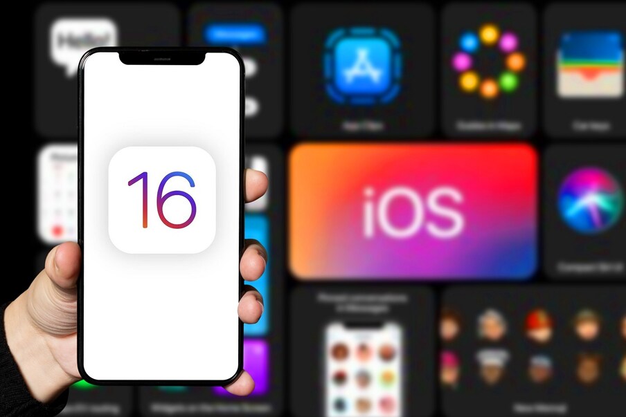  ऐपल iPhone 14 Plus में 6.7 इंच का सुपर रेटिना HDR डिस्प्ले दिया गया है, और यह हेक्सा-कोर Apple A15 बायोनिक प्रोसेसर के साथ आता है. Apple iPhone 14 Plus मिडनाइट, ब्लू, स्टारलाइट, पर्पल और रेड कलर में 128GB, 256GB और 512GB स्टोरेज ऑप्शंस में उपलब्ध है. इसमें धूल और पानी से सुरक्षा के लिए IP68 रेटिंग है और यह iOS 16 पर बेस्ड है.