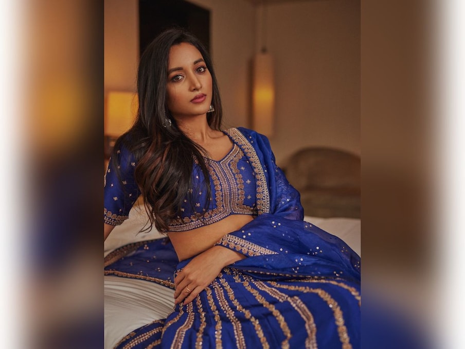  केजीएफ जैसी ब्लॉकबस्टर जैसी फिल्म से अपने करियर की धमाकेदार शुरआत करने वाली एक्ट्रेस के सादगी भरे अंदाज से लोगों का दिल जीतती हैं. (Photo Source- Instagram)