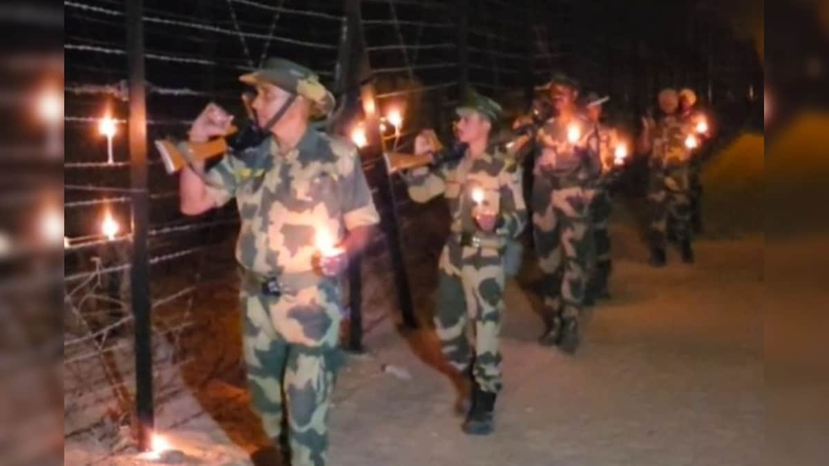 दिवाली के जश्न में डूबा देश: भारत-पाक सरहद पर BSF तारबंदी पर रोशनी कर दे रही सुरक्षा का संदेश