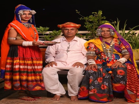 बंजारा समाज कई वर्षों से दीपावली के दिन अपना यह पारंपरिक त्योहार मनाता रहा है