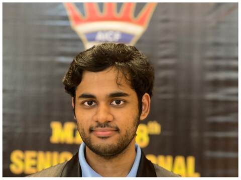 19 साल के अर्जुन एरिगैसी ने कमाल कर दिया है. (फोटो साभार-@ChessbaseIndia)