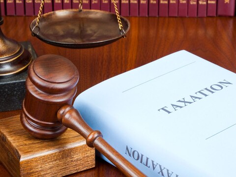 diploma in taxation law: टैक्सेशन लॉ में डिप्लोमा ऐसा कोर्स है जो एकाउंटिंग और कॉमर्स से संबंध रखता है