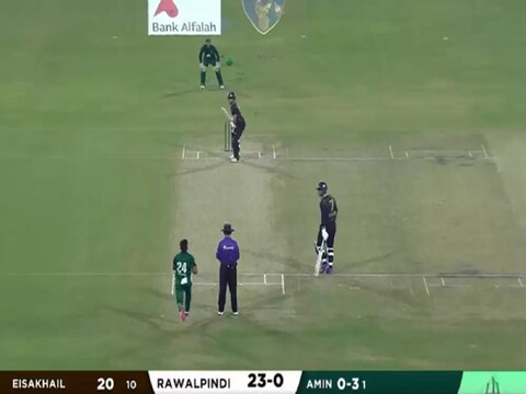 18 साल के बल्लेबाज हबीबुल्लाह ने 1 ओवर में 30 रन जड़े (PCB Twitter Screengrab)
