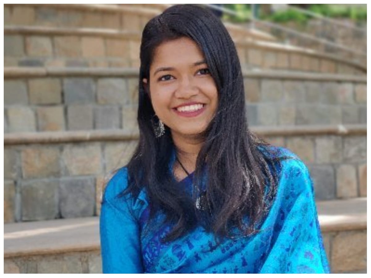 Success Story महज 22 साल की उम्र में सिमी करण IIT से ग्रेजुएट के पहले ही प्रयास में यूपीएससी परीक्षा पास बनीं आईएएस 3 Success Story: 22 साल की उम्र में बनीं IAS, सिमी करन ने एक ही साल में पास की IIT और UPSC परीक्षा - success story of ias simi karan rank ias simi
