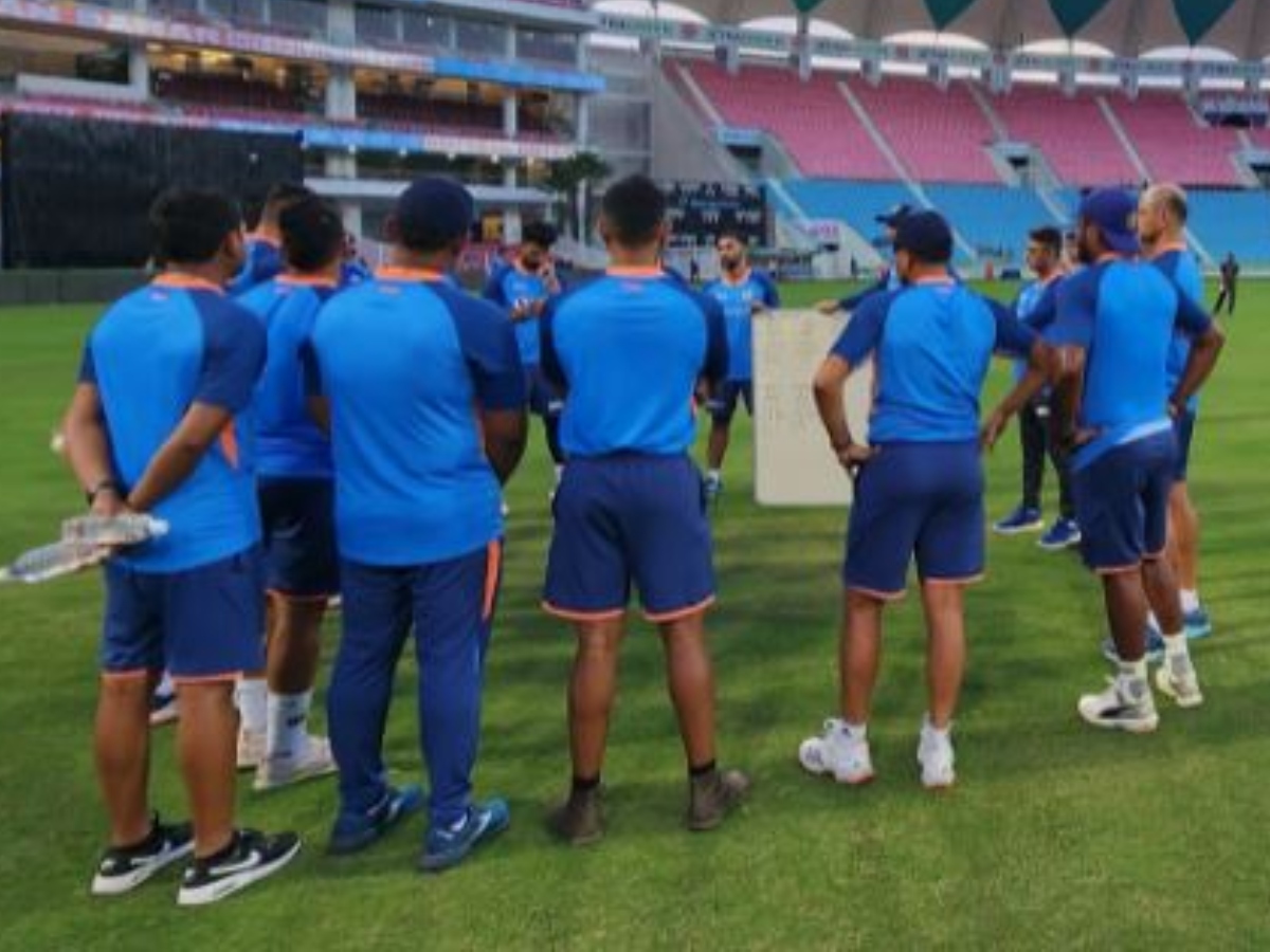 भारत और साउथ अफ्रीका के बीच पहला वनडे मैच शुक्रवार को खेला जाएगा. (@BCCI) 