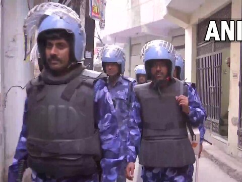 शादीपुर इलाके में युवक की मौत को लेकर तनाव के चलते RAF तैनात की गई है. (ANI फोटो)