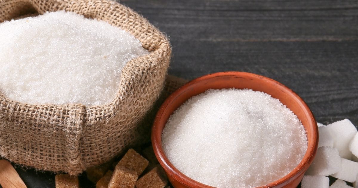 comparison-between-white-sugar-vs-brown-sugar-vs-honey-vs-jaggery-in