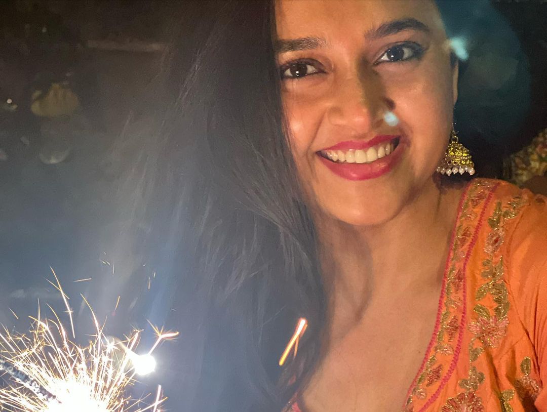 Crazy Selfie From Bacchans Diwali Bash